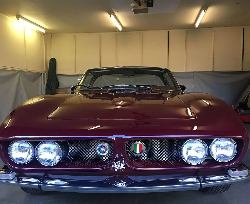 Classic car detailed and staged in the ECLIPSE workshop